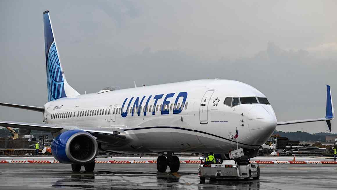 United chief hits out at American Airlines for refusing merger talks