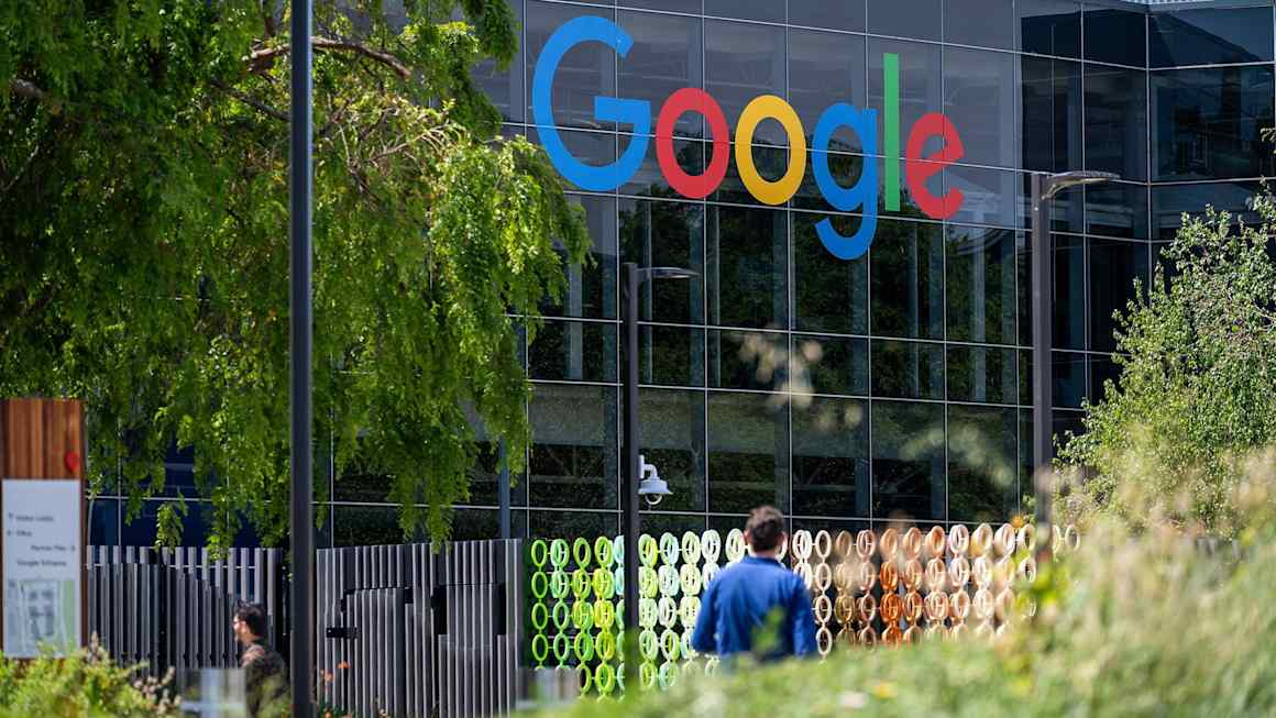 Google staff urge chief executive to block US military AI use