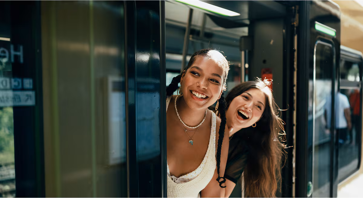 Una tarjeta para viajar sin comisiones en la maleta