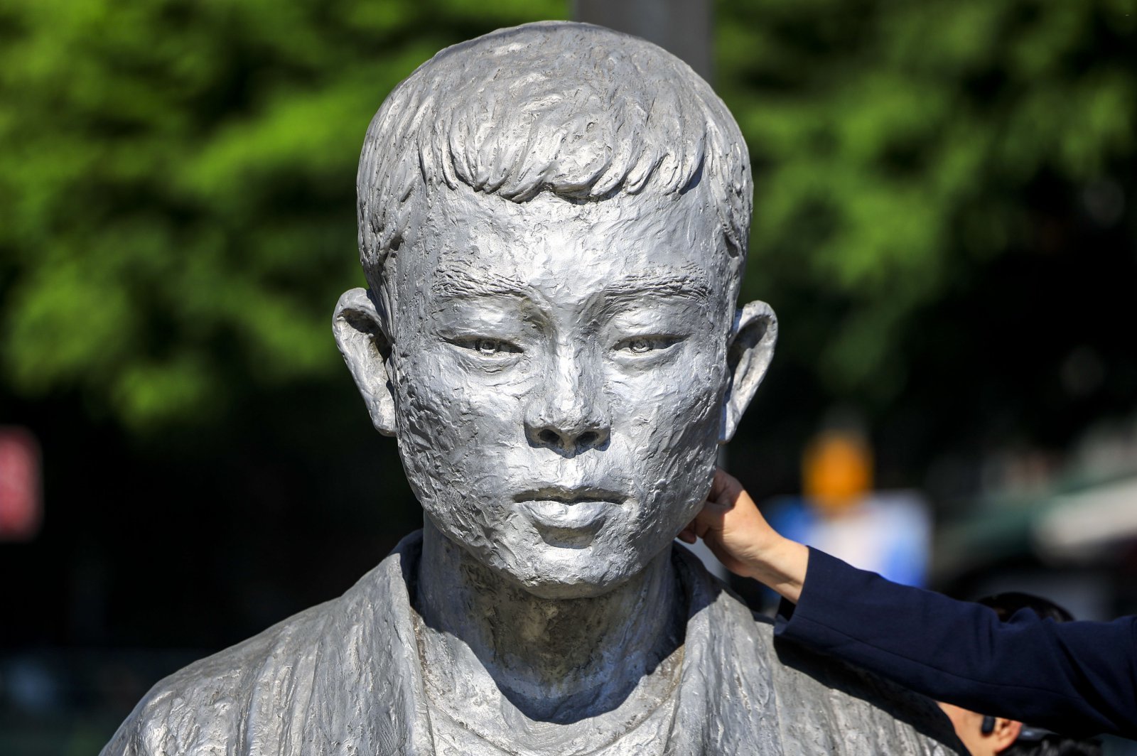 “쉬지도, 더 받지도 못해요”…노동절에도 900만 ‘사각지대’