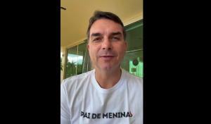 Flávio diz que derrubada do veto foi presente de aniversário e honra injustiçados