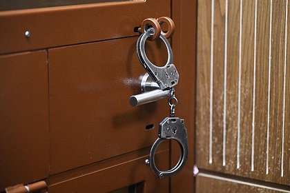 Женщина родила ребенка от 14-летнего родственника и попала под суд через 20 лет