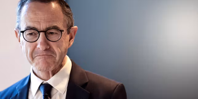 Présidentielle 2027 : le vieux refrain du « trop de fonctionnaires » resurgit à droite