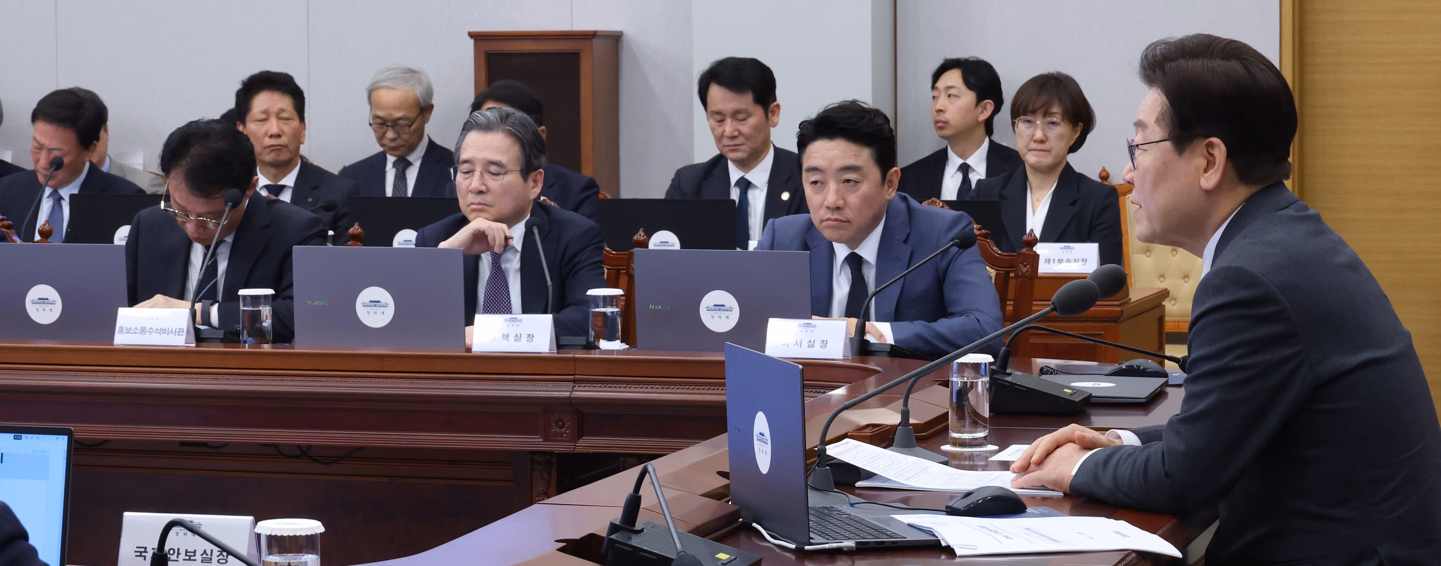 李대통령 “일부 조직 노동자들, 나만 살겠다고 과도한 요구 안돼”