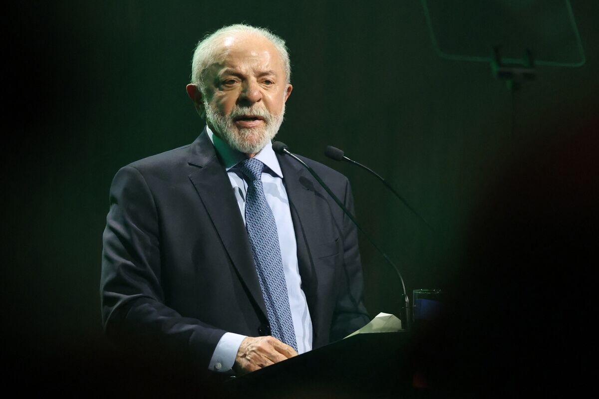 Lula to Unveil $20 Billion Debt Relief Plan Ahead of Election