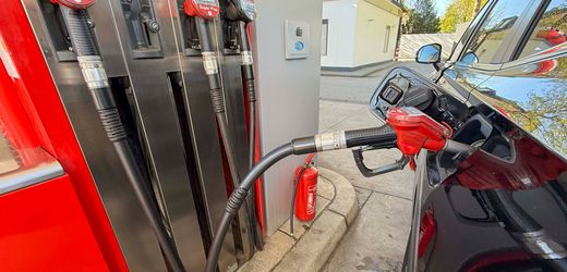 Benzinpreis: Viele Tankstellen verstoßen gegen Zwölf-Uhr-Regel