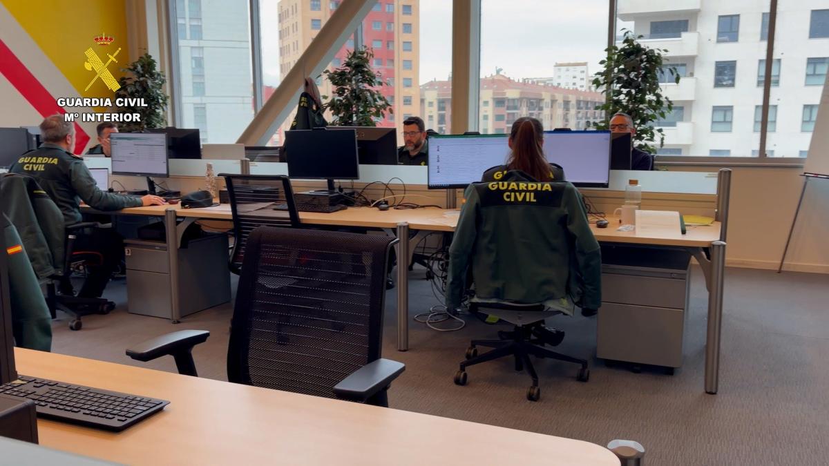 Buscan en Girona a una mujer que estafó 40.000 euros a un vecino de Toledo