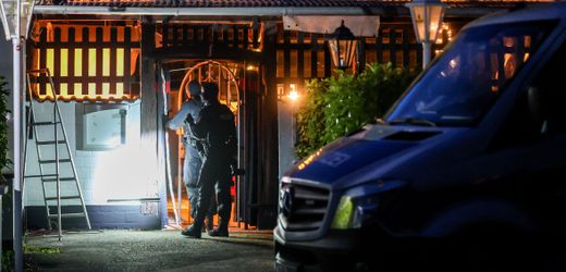 Hells Angels in Nordrhein-Westfalen: 1200 Polizisten bei Razzia im Einsatz