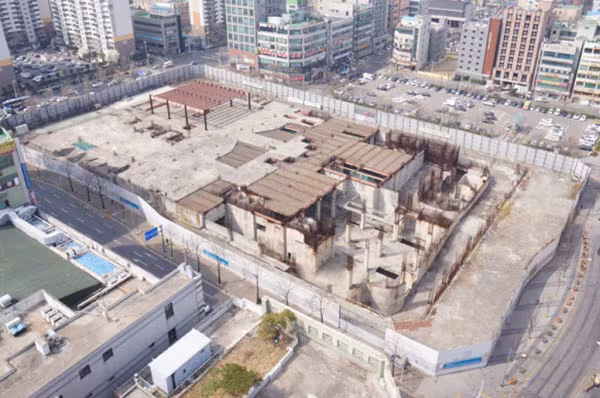 [단독]테마파크의 저주에 빠진 인천 폐건물..주상복합 아파트로 부활할까