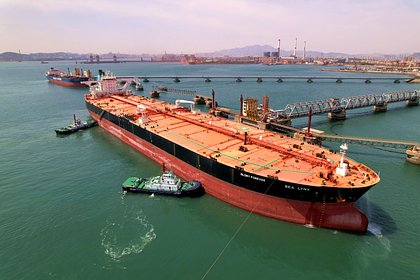 ОАЭ объявили о скором выходе из ОПЕК. Как это скажется на ценах на нефть и при чем тут Трамп?