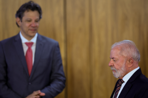 AtlasIntel: Haddad registra 40% contra Flávio 39%, mas não replica desempenho de Lula