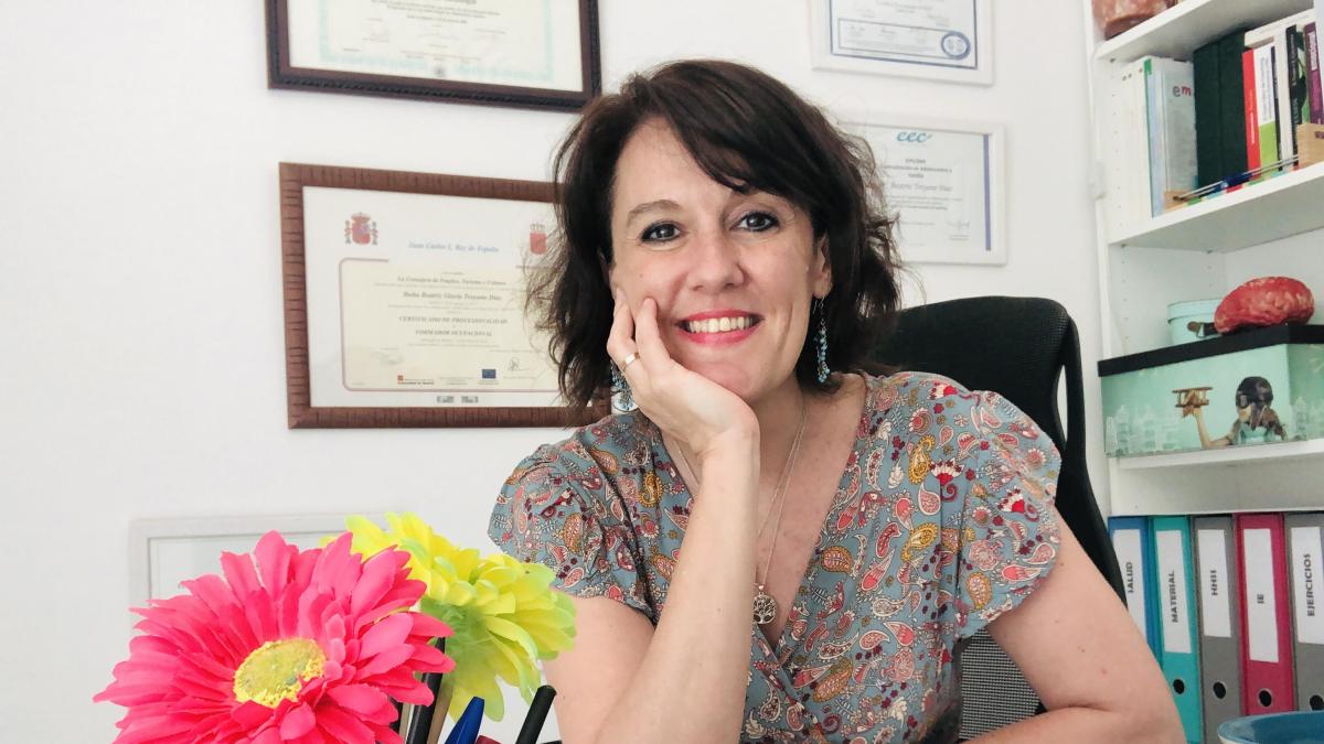 Beatriz Troyano, socióloga, sobre el gesto que deteriora la convivencia entre vecinos: “Activa en el cerebro respuestas similares al dolor físico”