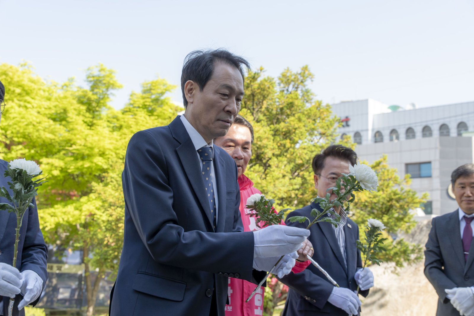 우상호, 아버지 모교 춘천고 찾아…“마라토너처럼 강원 꿈 향해 완주”