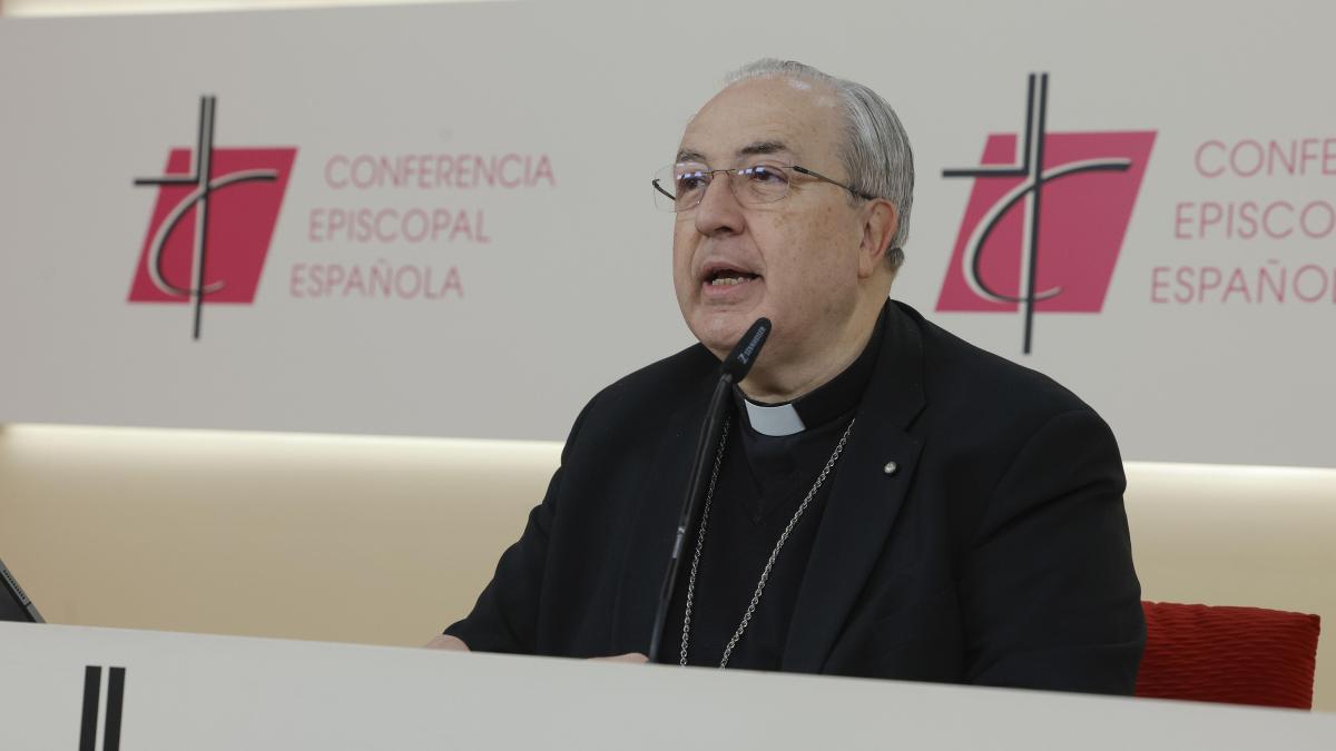 Los obispos, abiertos a aprobar una norma para sancionar a clérigos que cometan abusos