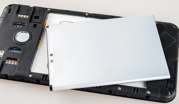 Batteries amovibles : l’Europe prépare un grand changement pour les smartphones