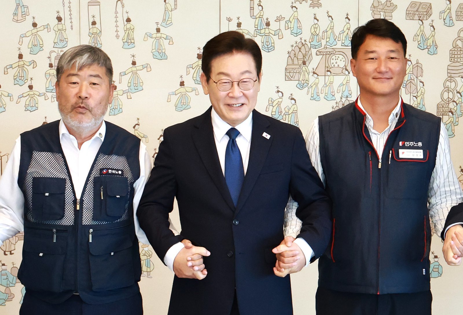 이 대통령, 청와대서 노동절 기념식 첫 개최…노동 가치·상생 협력 강조