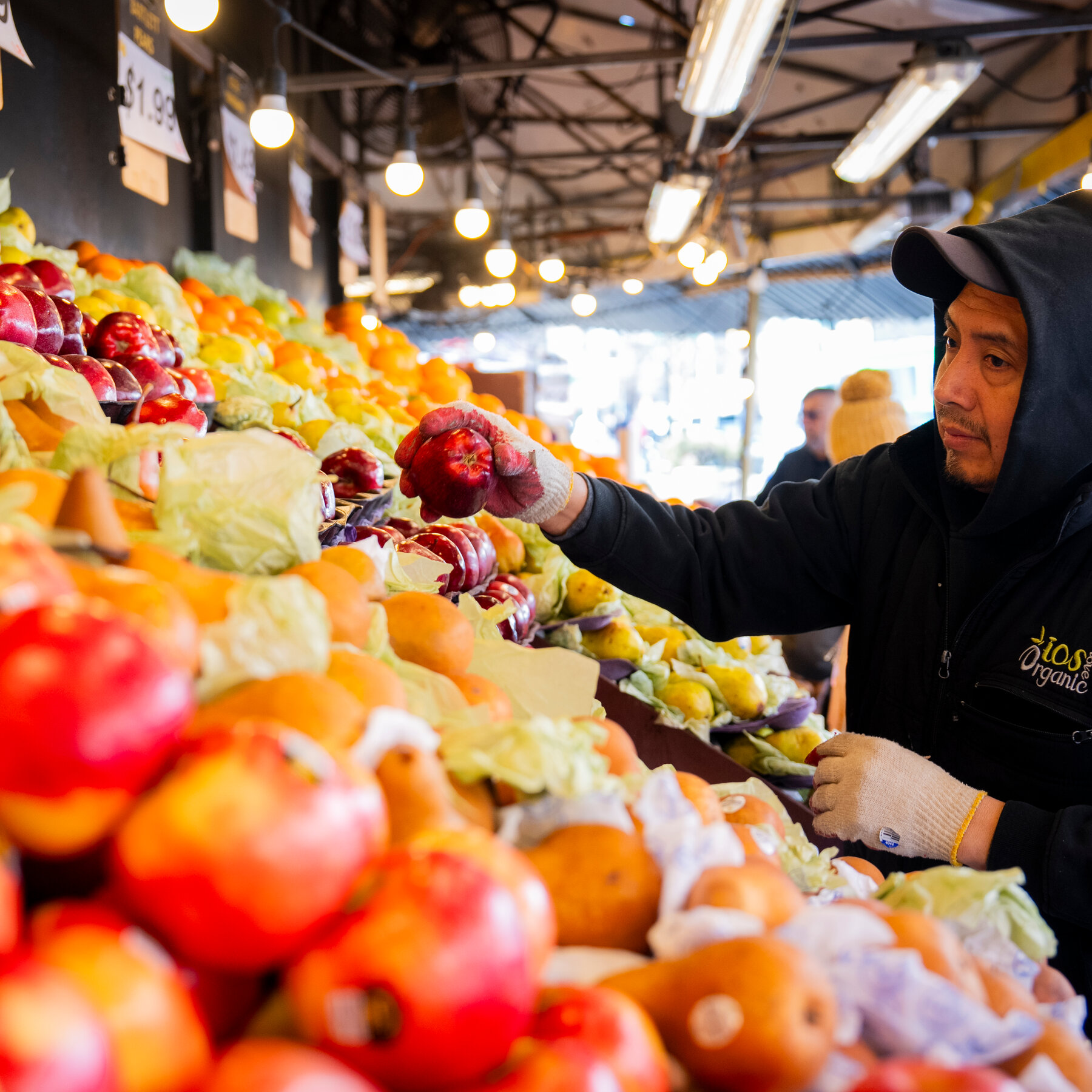 White House Shrugs Off Shaky Economy as War Exceeds Trump’s Timeline