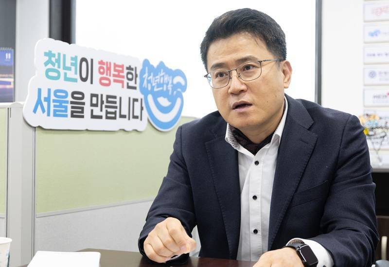 “대졸 취업까지 11.6개월…. 청년 아닌 제도 탓”, 김철희 서울시 미래청년기획관