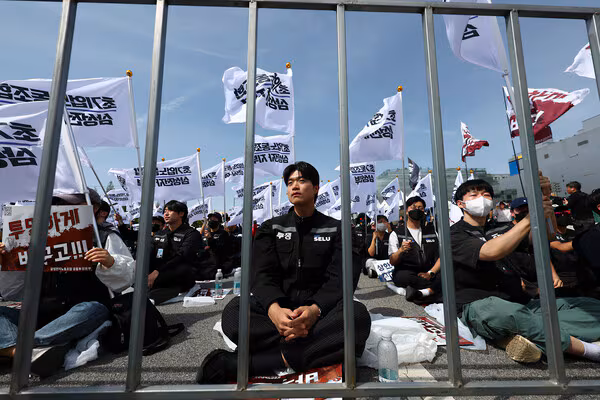 “만년 적자 비메모리도 성과급 대박?” 삼성전자 스마트폰·가전 소속은 분통