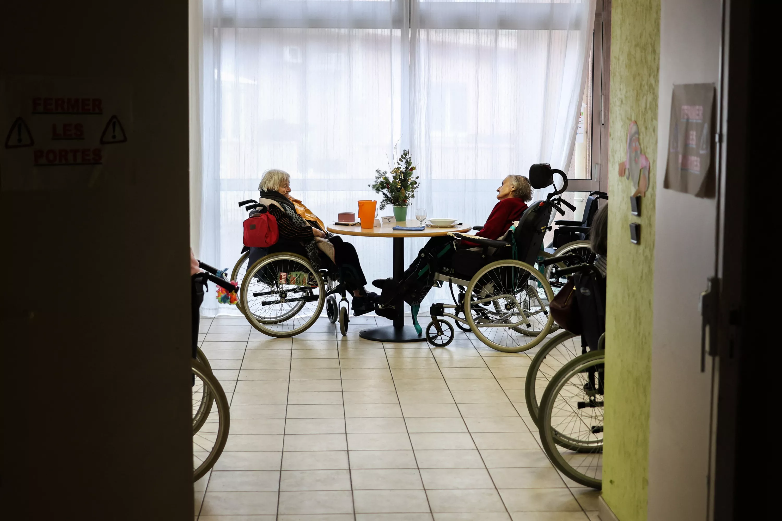 «Des lieux où on a envie de vivre et de travailler» : les Ehpad vont changer de nom et s’appeler «Maisons France Autonomie»