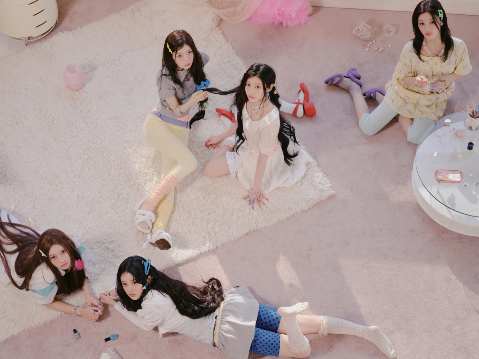 “너의 최애는 바로 나!” 아일릿, 발칙하고 상큼한 도파민 ‘레벨업’