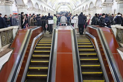 В Москве на одной из веток метро частично остановлено движение поездов