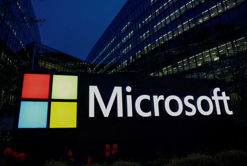 Microsoft expects strong cloud business growth, plans record capital spending