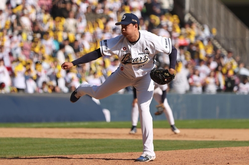 With All-Star closer down, Bears turn to versatile pitcher for save opportunities