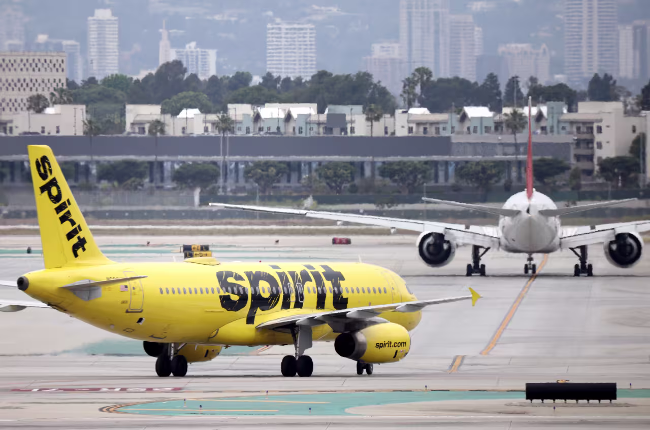 Spirit’s days of offering no-frills flights may be numbered as shutdown looms