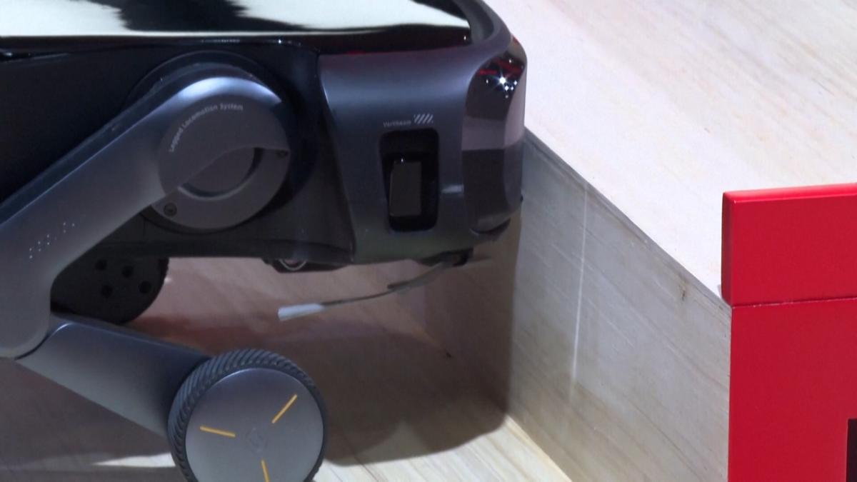 Un regalo que llega tarde: la 'Roomba' que sube escaleras