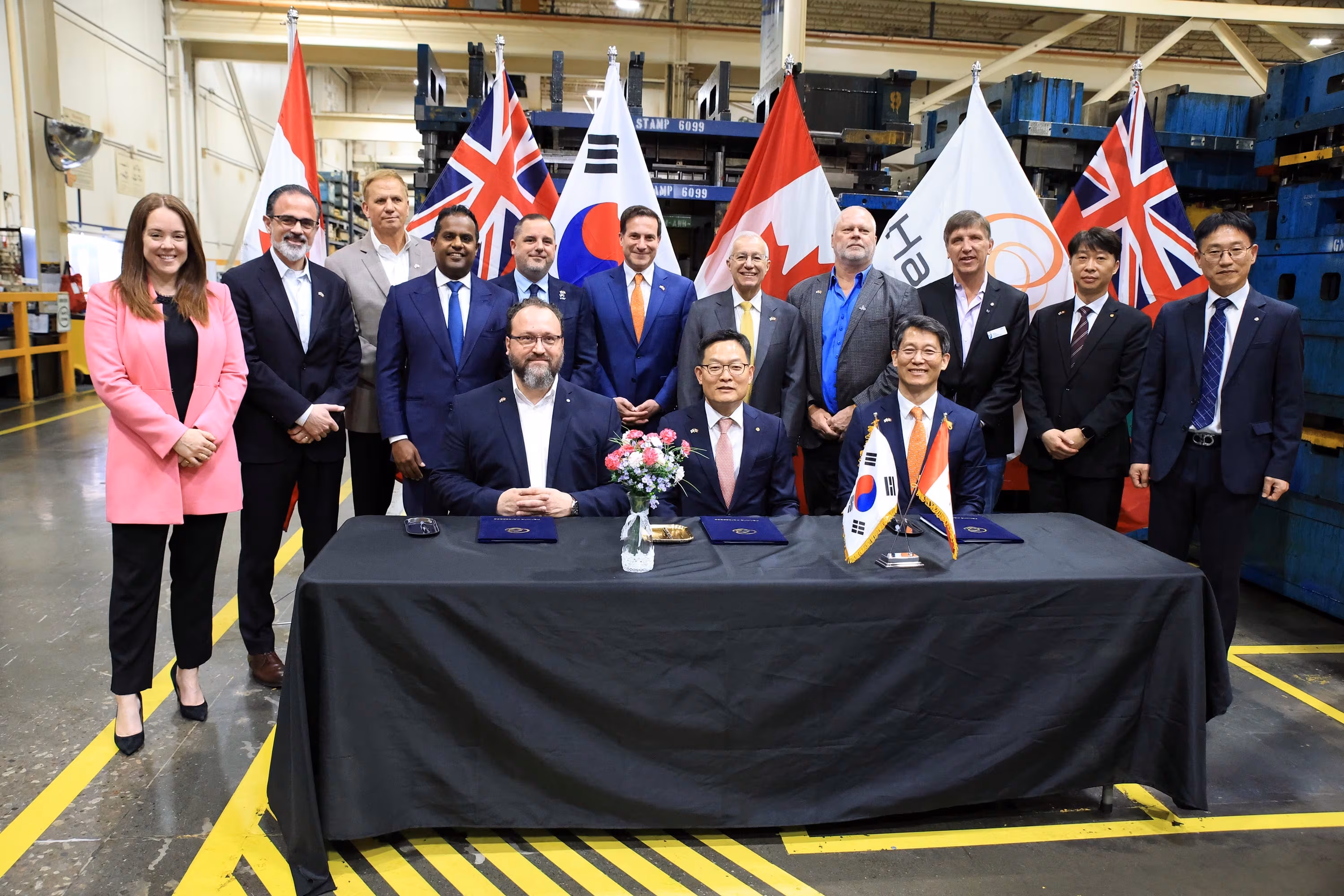 한화에어로, 캐나다서 지상무기 현지 생산… 잠수함 수주 시 본격화