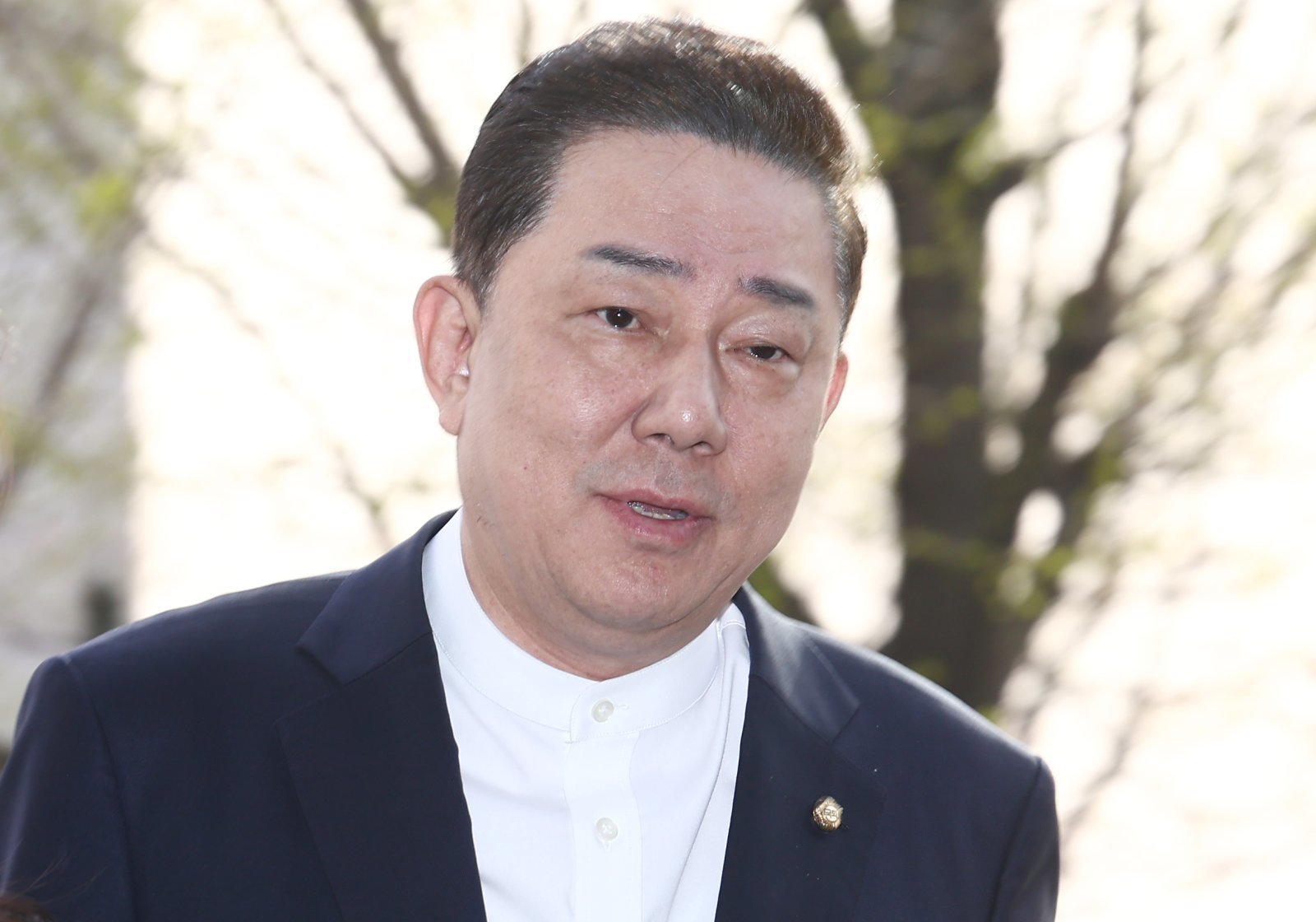 경찰, ‘국정원 비밀 누설’ 김병기 장남 피의자 소환