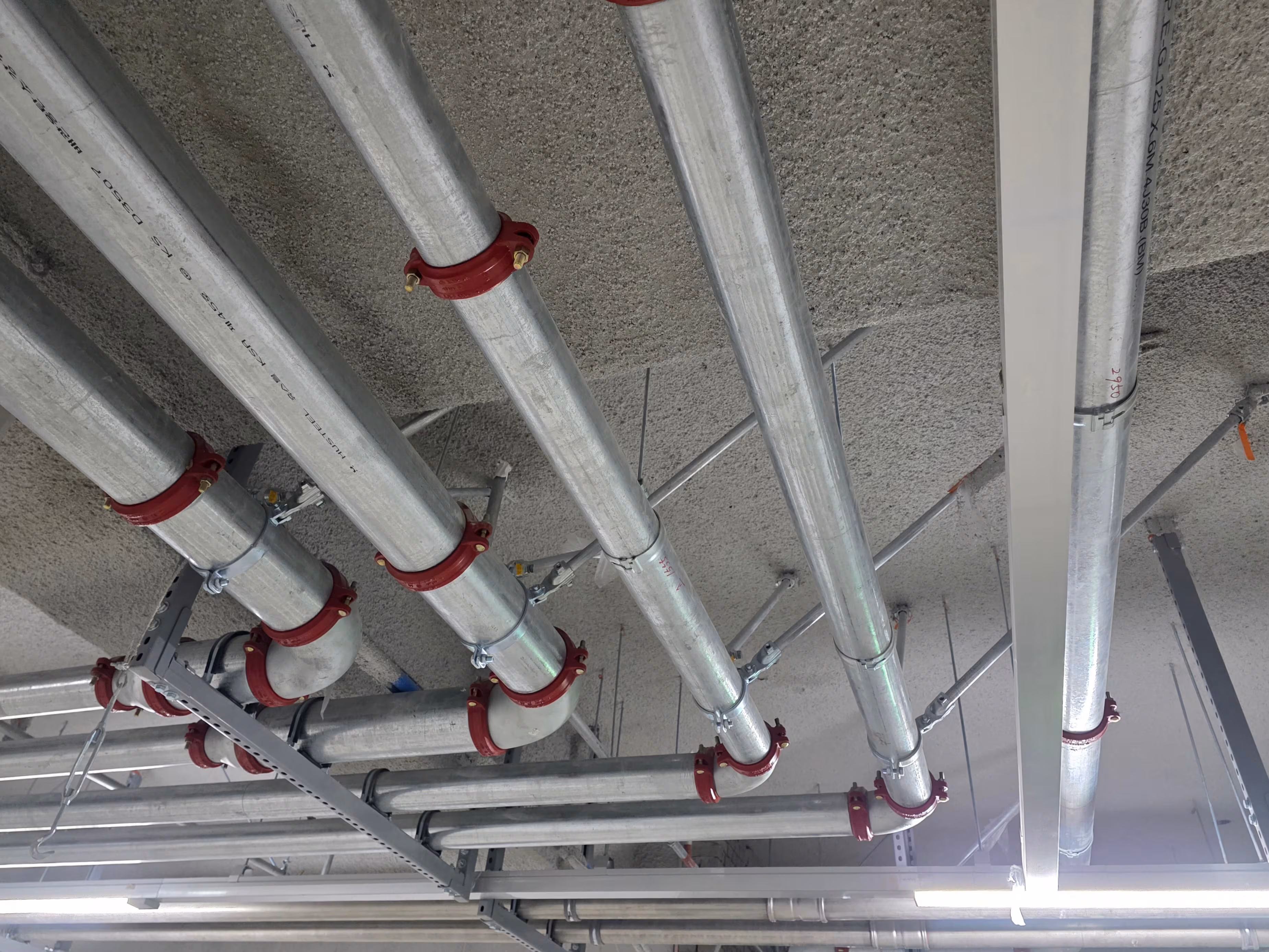 롯데건설, 소방배관 흔들림 방지 기술 국토부 건설 신기술 인증받아