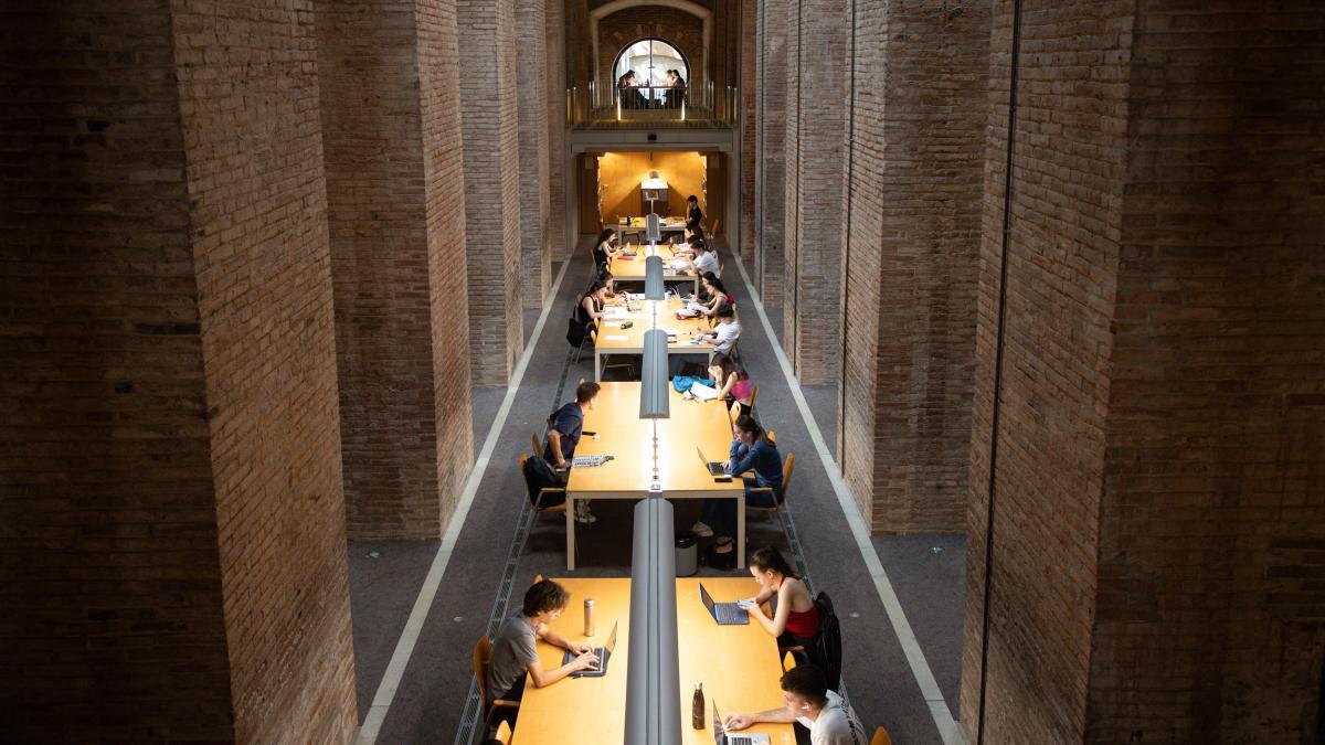 ¿Ha crecido el absentismo en la universidad? El decano de una Facultad abre el debate