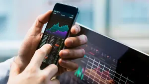 8 ações caem mais de 15% e só 5 sobem mais de 10%: os destaques do Ibovespa em abril