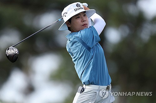 S. Koreans in early contention at 1st LPGA major of season