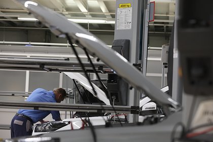 Российские автозаводы попросили помощи в борьбе с иномарками