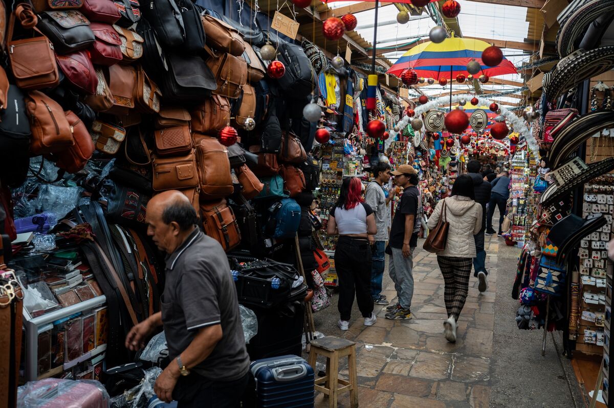 Colombia Central Bank Shocks Traders and Fuels Steepener Bets