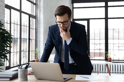 Названа отрасль с зарплатами более миллиона рублей