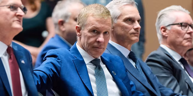 Le directeur général d’United Airlines convoite American Airlines : « La désinhibition du patron américain reflète le style de Trump qui aime à négocier des “deals” au vu et au su de tous »