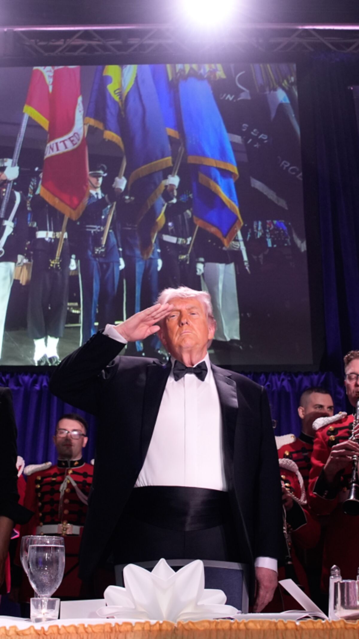 What I Saw in the Room With Trump at DC Gala Shooting