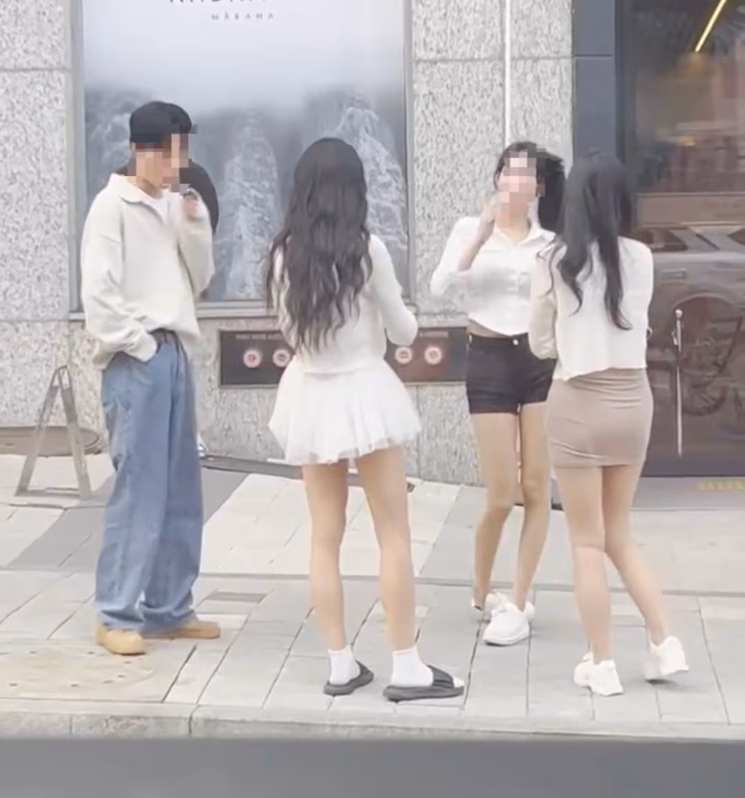 서울 강남 초등학교 코앞에 성인 방송 스튜디오...학부모들 분통