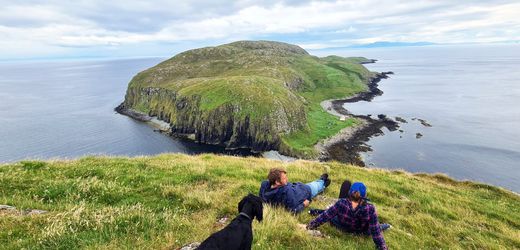 Meine eigene Insel: »Manche kaufen sich einen BMW, ich finde eine Insel cooler« - SPIEGEL TV für Arte Re