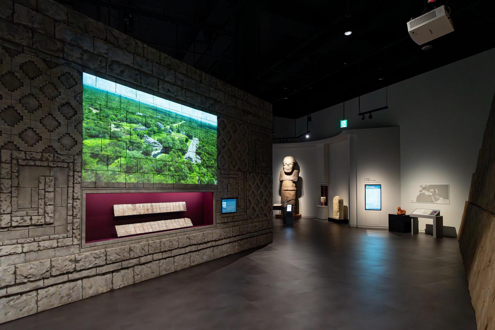 문자박물관, 10월까지 릴레이 공연, 영화 상영