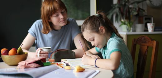 Rechtschreibung: Wie Eltern ihren Kindern bei Problemen am besten helfen können