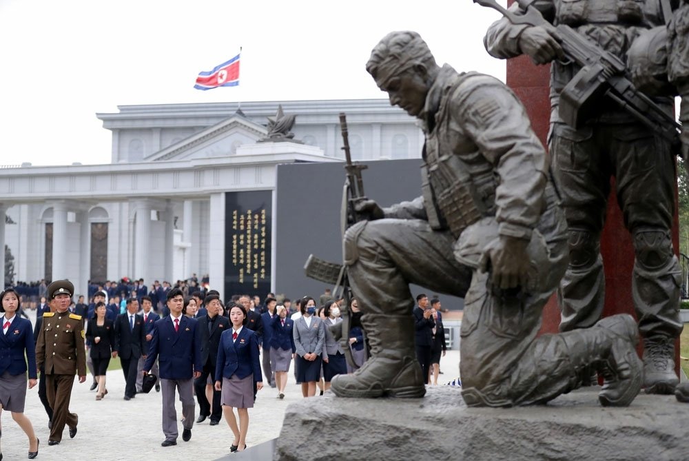 “전투위훈기념관에 관람객 붐벼”…北, 연일 러시아 파병군 ‘영웅화’