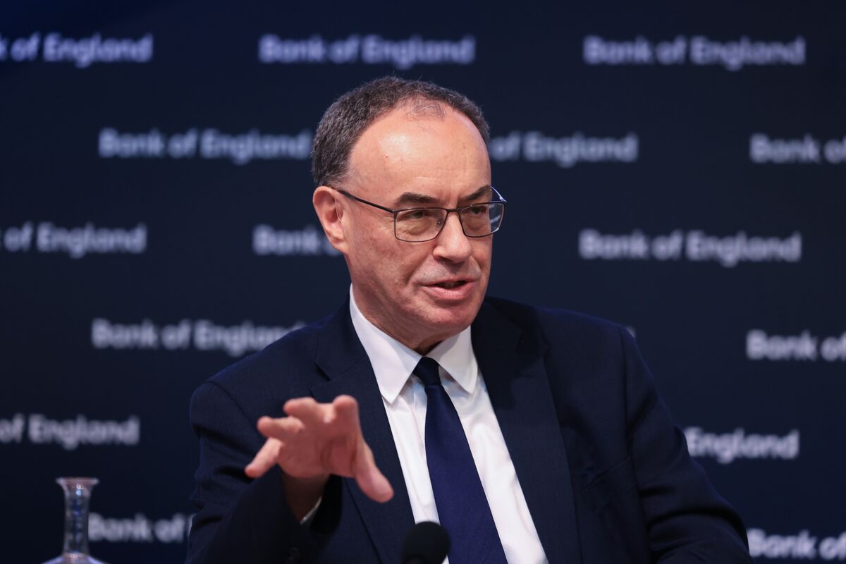 UK Bonds Rally as BOE Decision Prompts Paring of Rate-Hike Bets