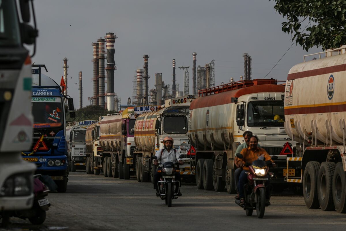 India’s Refiners Are Absorbing the Hefty Cost of the Iran War