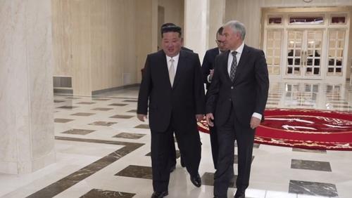 N. Korean leader meets visiting Russian Duma speaker in Pyongyang