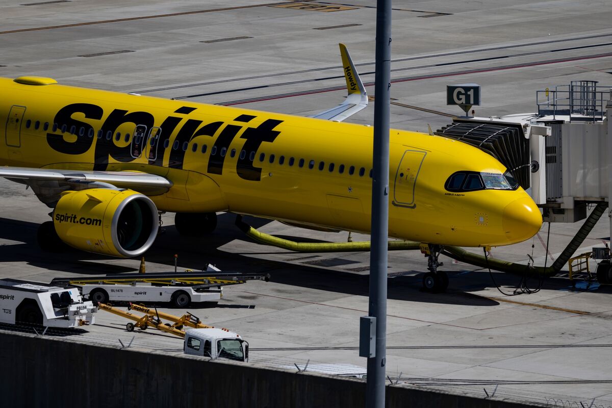 Spirit Shuts Operations After White House Bailout Falls Apart